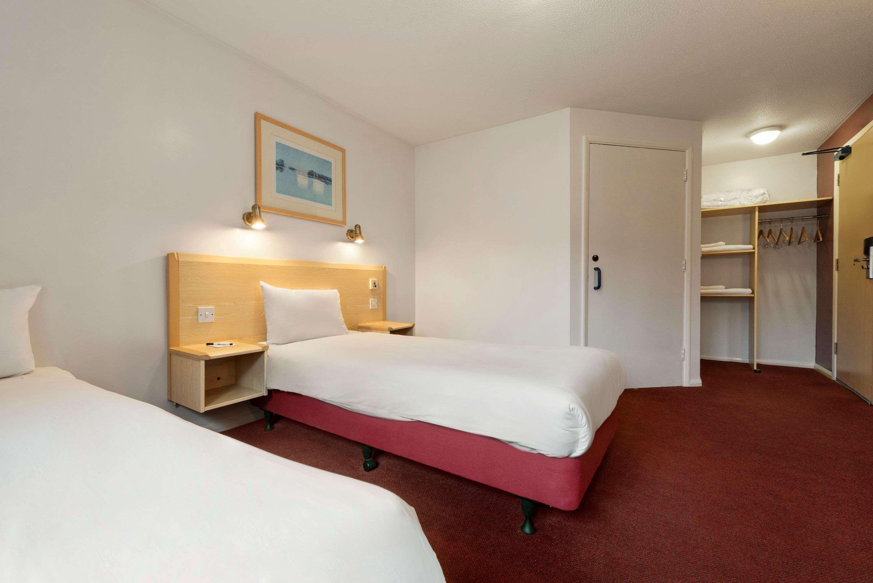 Days Inn Hotel Gretna Green Exterior photo